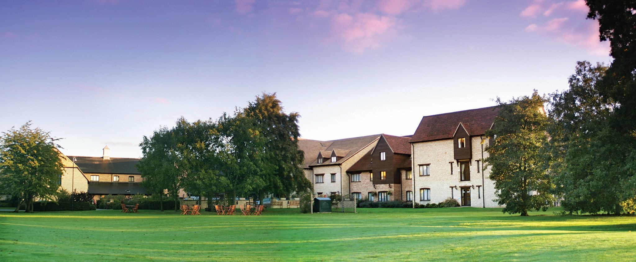 Фото Voco Oxford Spires Hotel