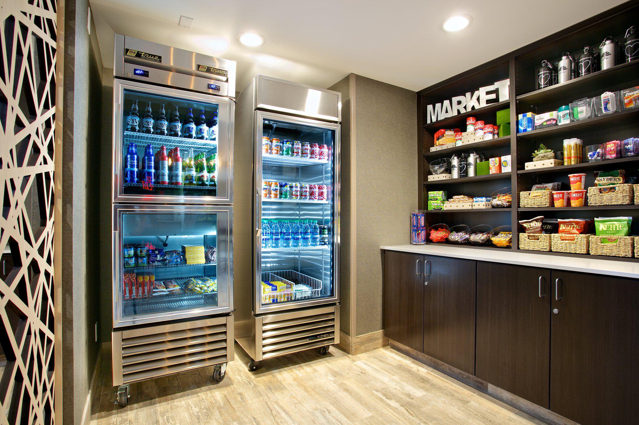 Фото Holiday Inn Express & Suites Paso Robles, an Ihg Hotel