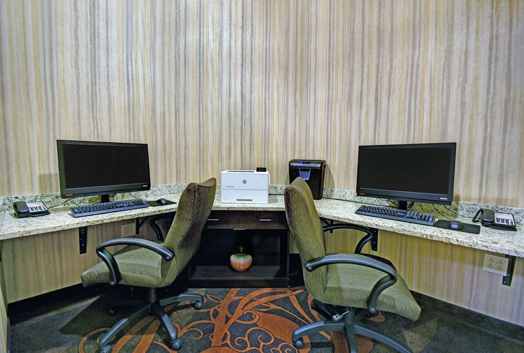 Фото Hampton Inn Beloit