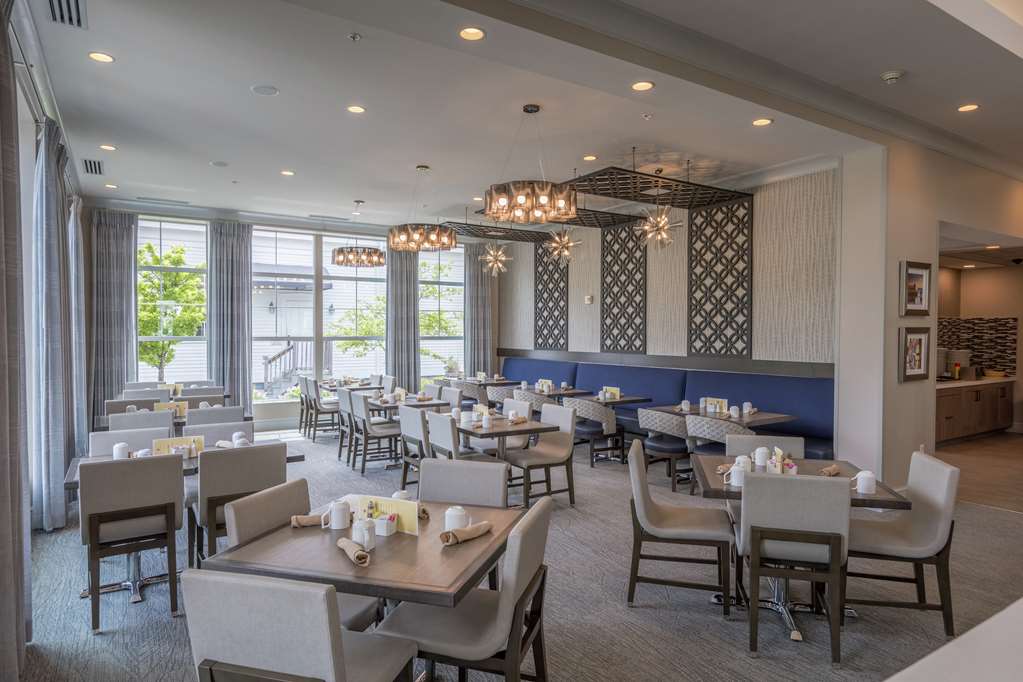 Фото Hilton Garden Inn Freeport Downtown