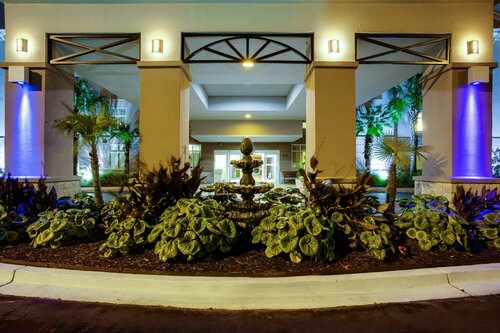 Гостиница Holiday Inn Express & Suites Charleston-Ashley Phosphate, an Ihg Hotel в Норт-Чарлстоне