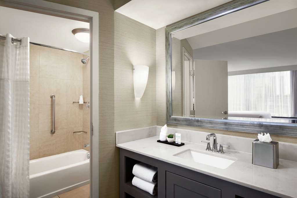 Фото Embassy Suites by Hilton Fort Worth Downtown