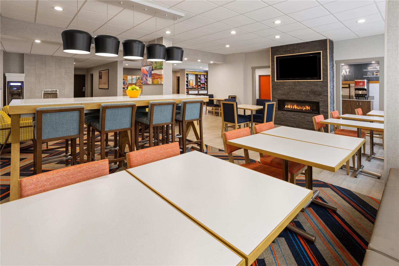 Фото Hampton Inn Somerset