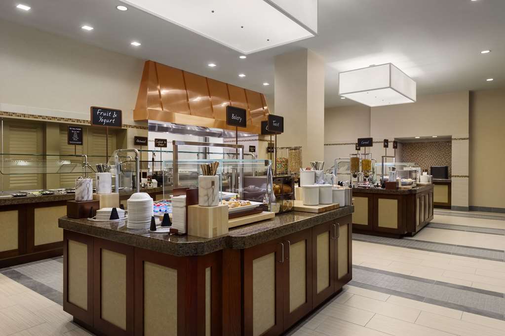 Фото Embassy Suites by Hilton Orlando Lake Buena Vista South