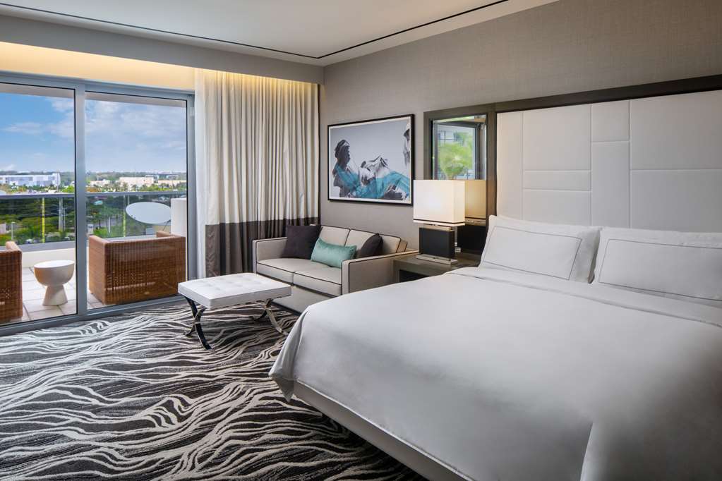Фото Hilton Aventura Miami