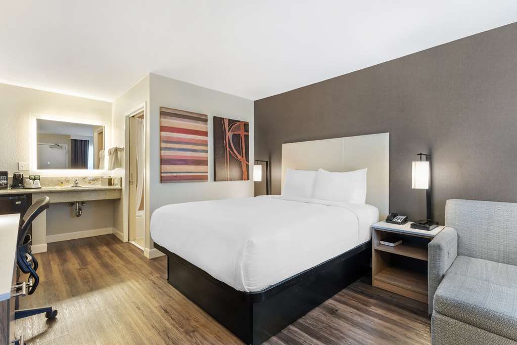 Фото Best Western Plus Rancho Cordova Inn
