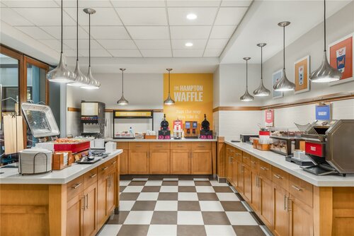 Гостиница Hampton Inn & Suites Dallas/Plano-East в Ричардсоне