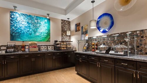 Гостиница Best Western Plus Hollywood/Aventura в Пемброк-Пайнс