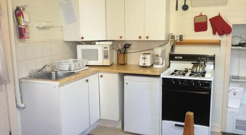 Гостиница Holiday Lodge Cabins в Банффе