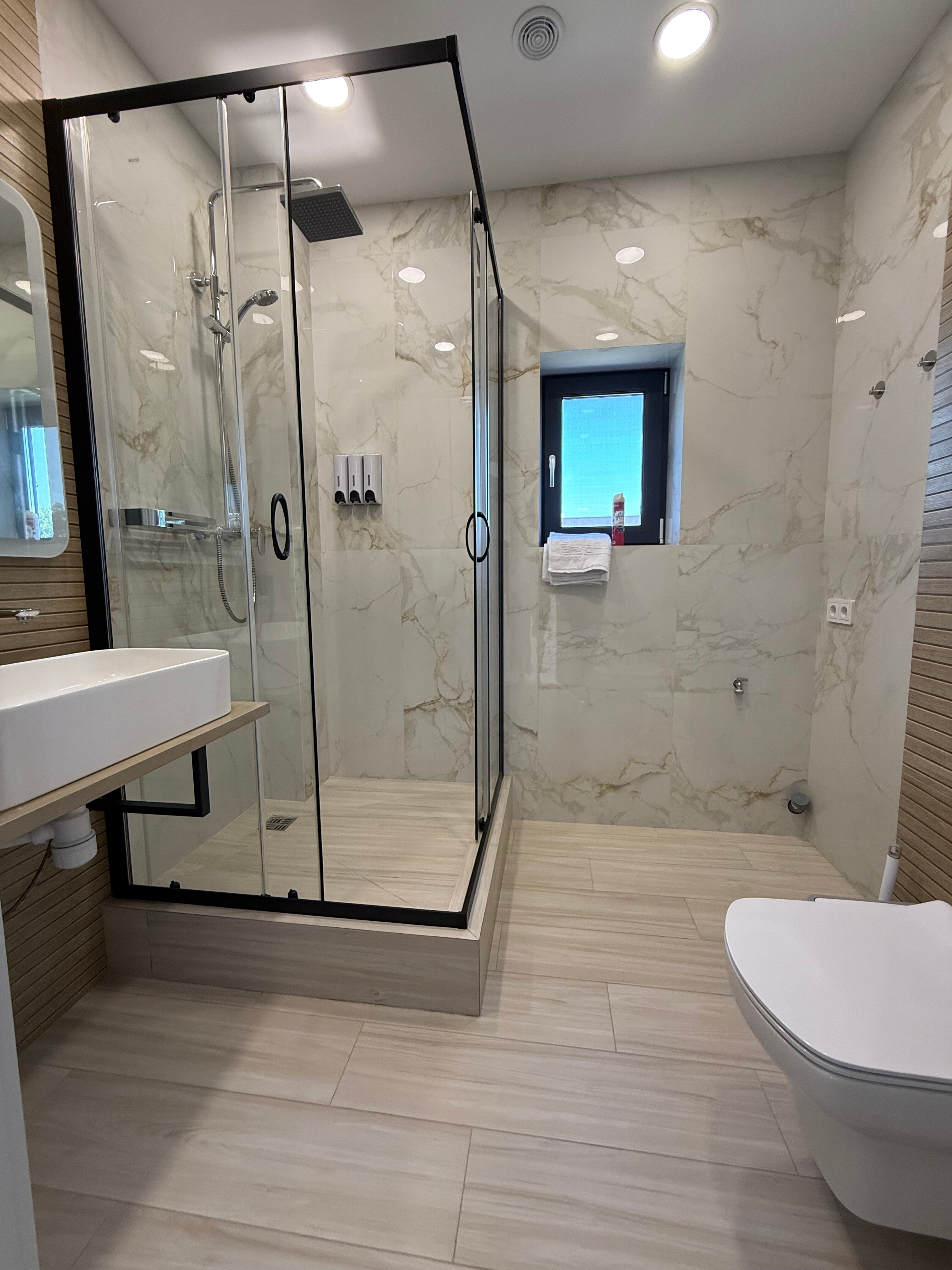 Фото Атмосфера