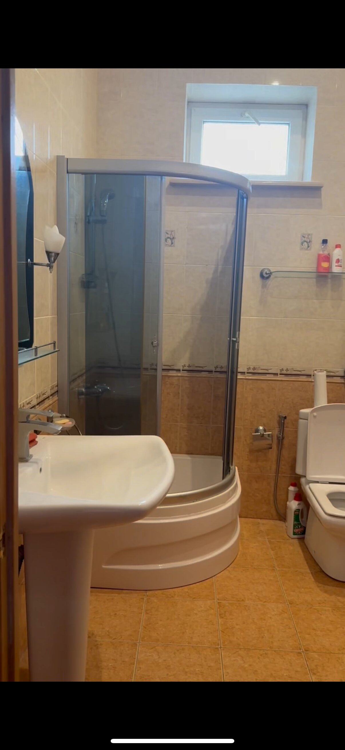 Фото Уютный дом на бepегу Каспийского моря