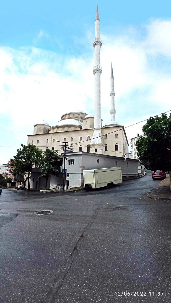 Mosque Caglayan Yunusemre Mosque, Istanbul, photo