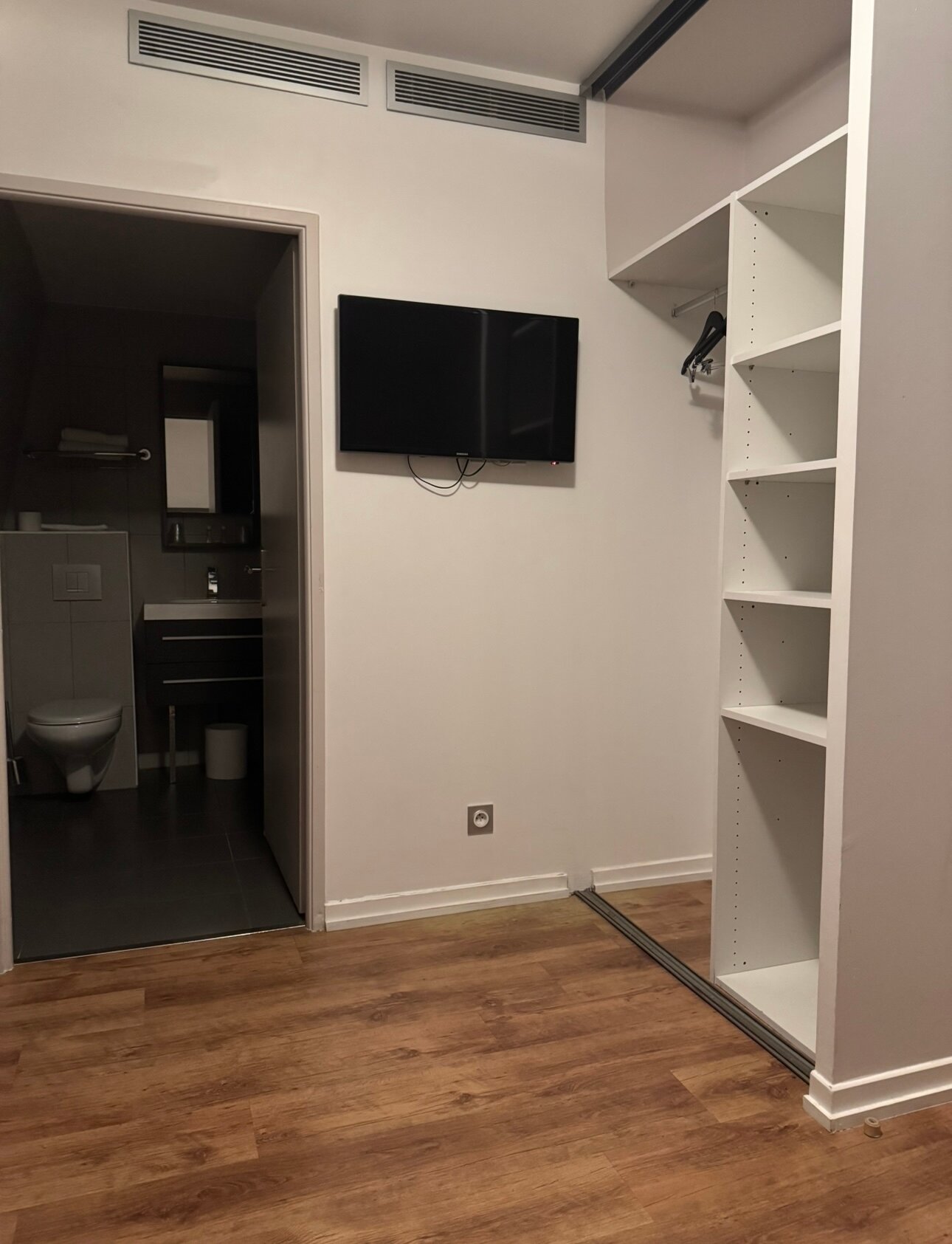 Фото Executive Hotel Paris Gennevilliers