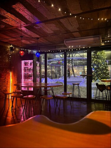 Дик пен киска бар