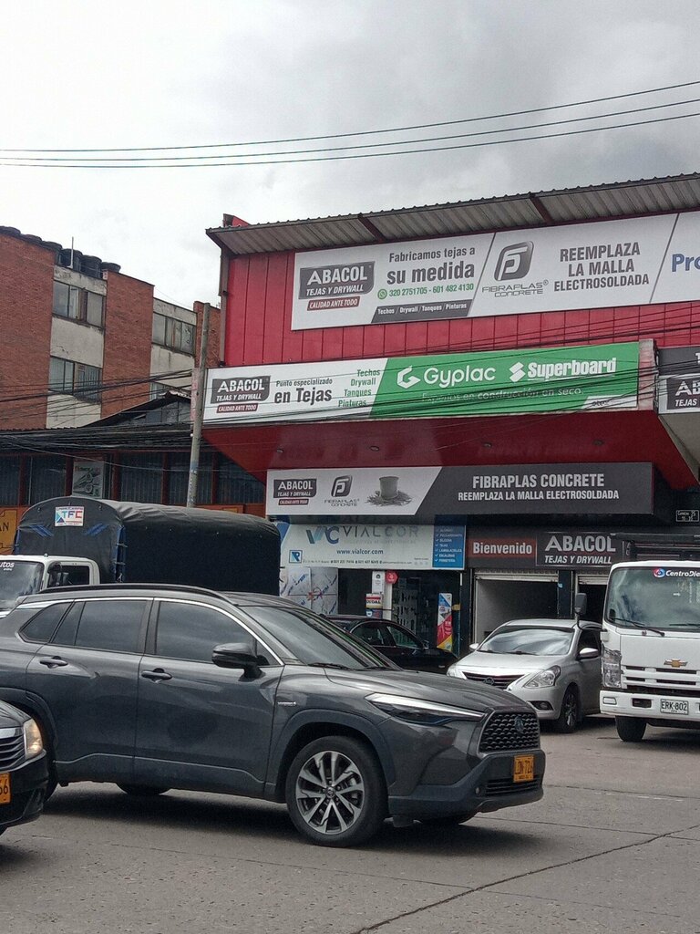 Hardware store Vialcor, Bogota, photo