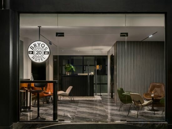 Фото Royce Hotel