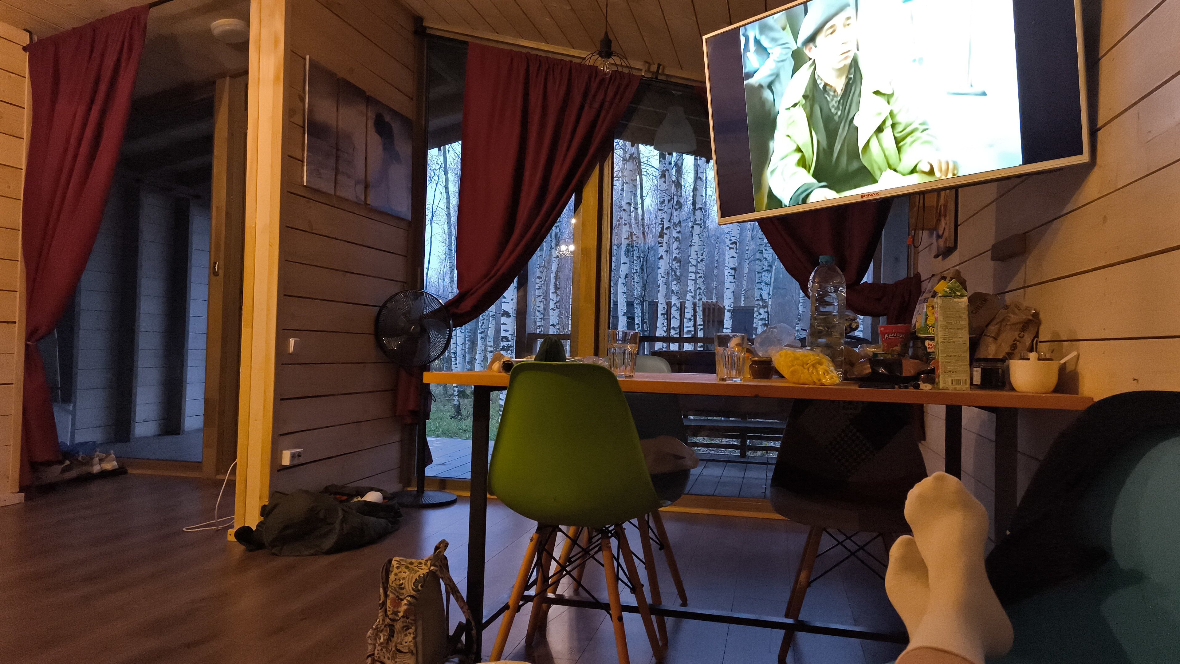 Фото Klever House, Голубое озеро