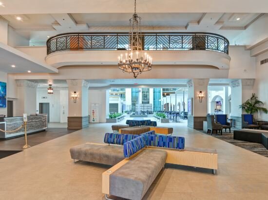 Фото Embassy Suites by Hilton Miami International Airport