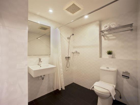 Фото Harbour Ville Hotel