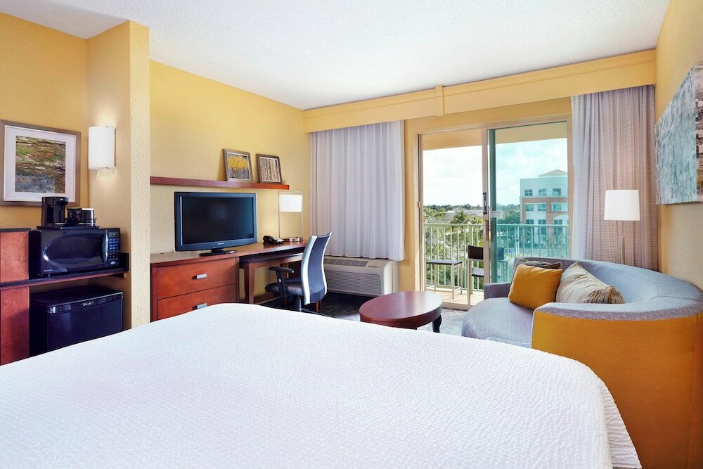 Фото Courtyard by Marriott Fort Lauderdale SW/Miramar