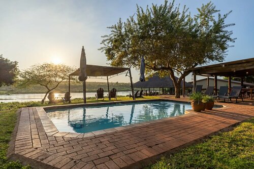 Внешний вид отеля Crocodile Bridge Safari Lodge в Нкомазях, фото 4