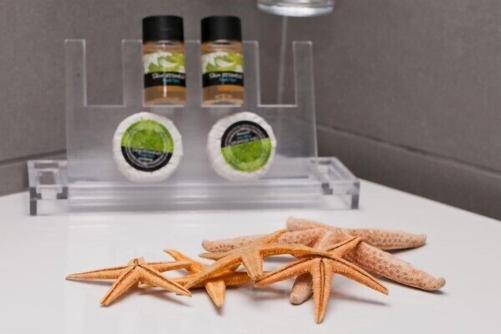 Фото Kronos Hotel