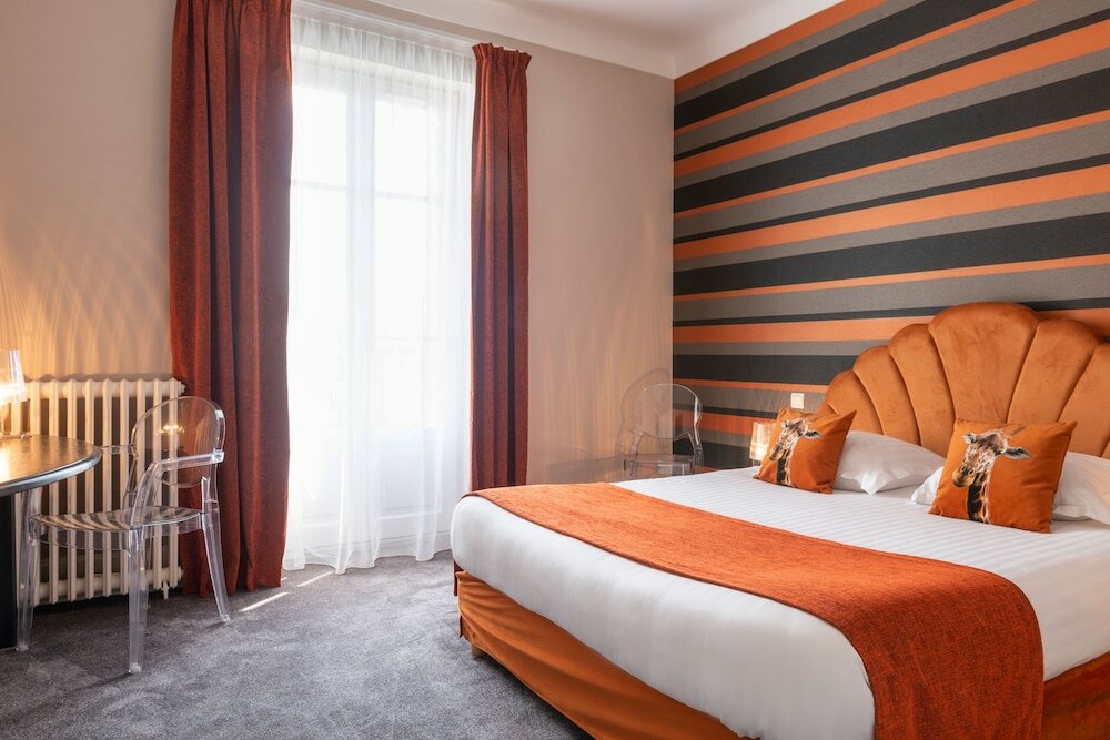 Фото Hotel Les Nations The Originals Boutique Vichy