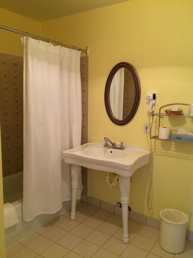 Фото Auberge Montebello