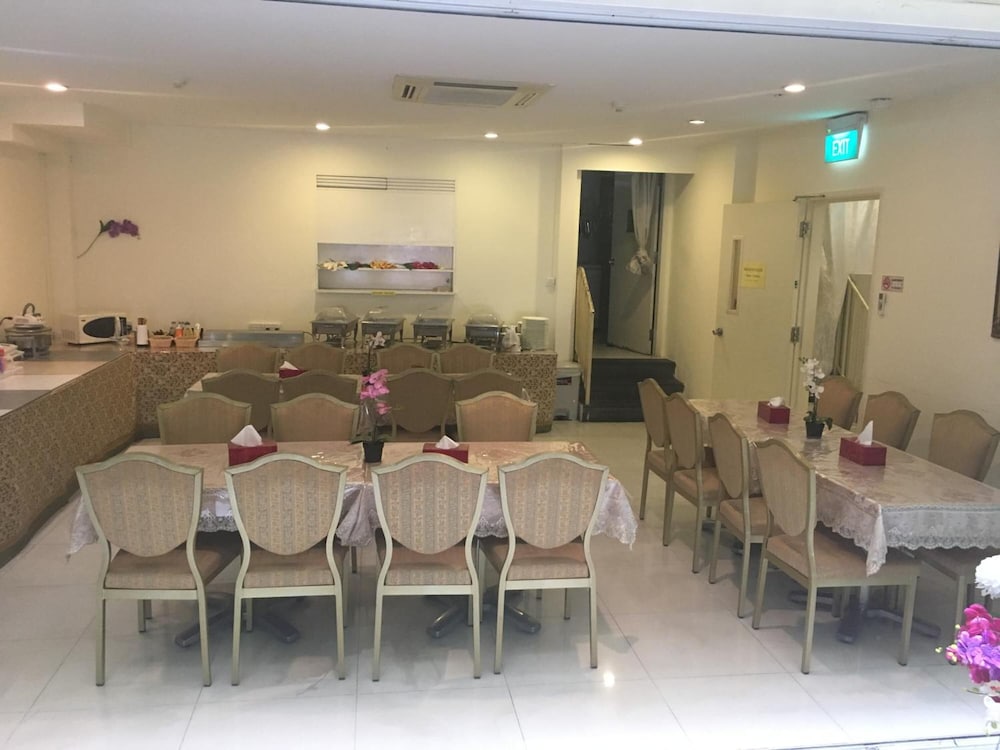 Фото Jayleen Clarke Quay Hotel