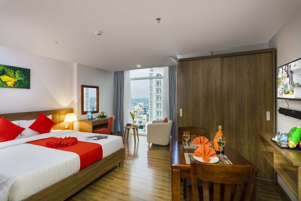 Фото Maple Leaf Hotel & Apartment