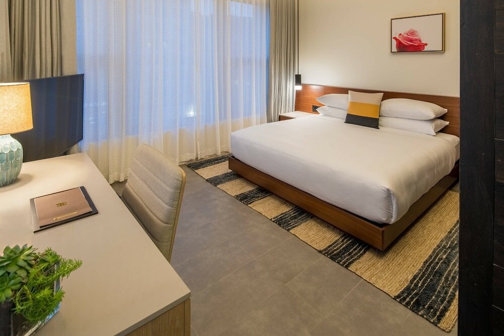 Фото The Hi-Lo, Autograph Collection