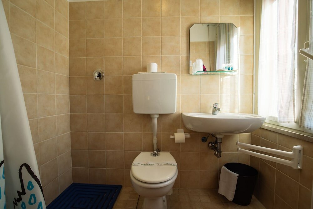 Фото Hotel Eriale