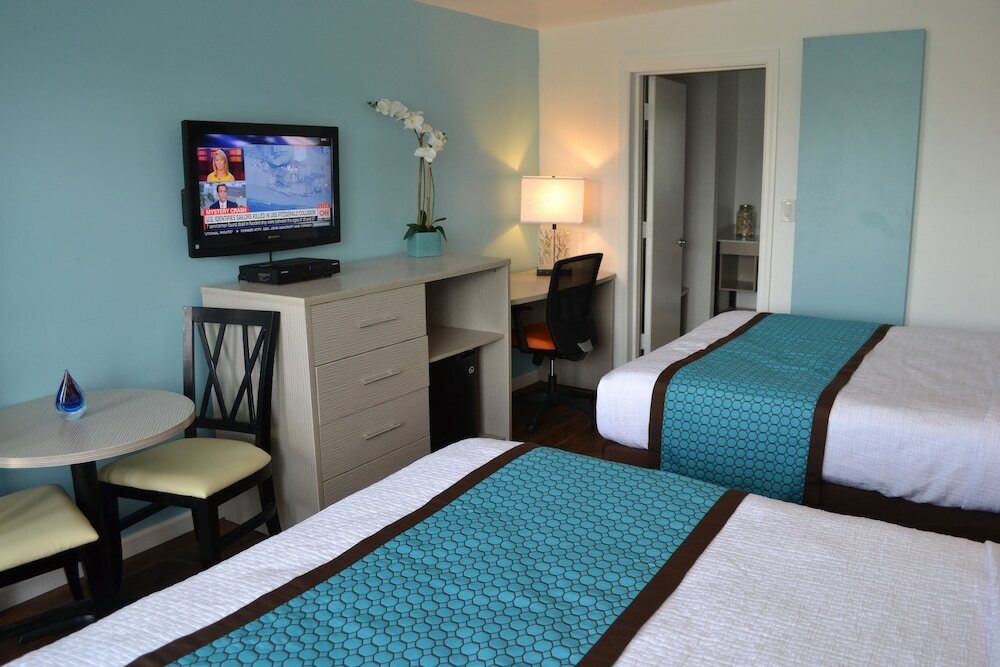 Фото The Freeport Inn and Marina