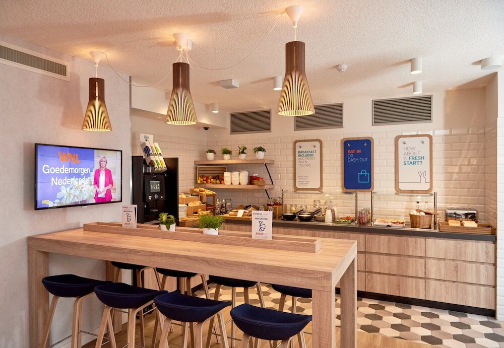 Фото Holiday Inn Express Amsterdam - City Hall, an Ihg Hotel