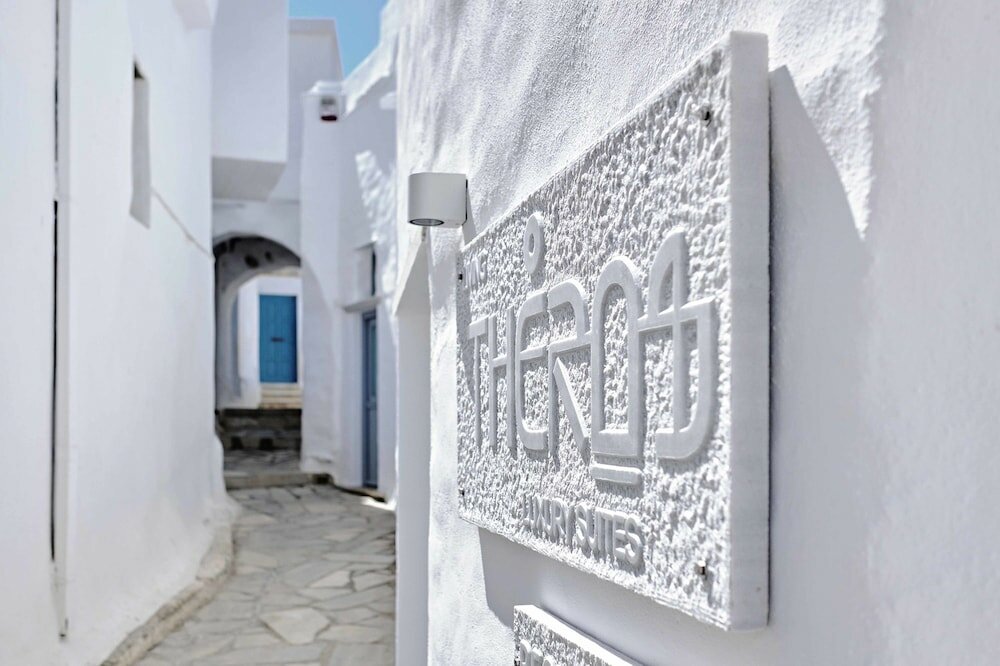 Фото Living Theros Luxury Suites