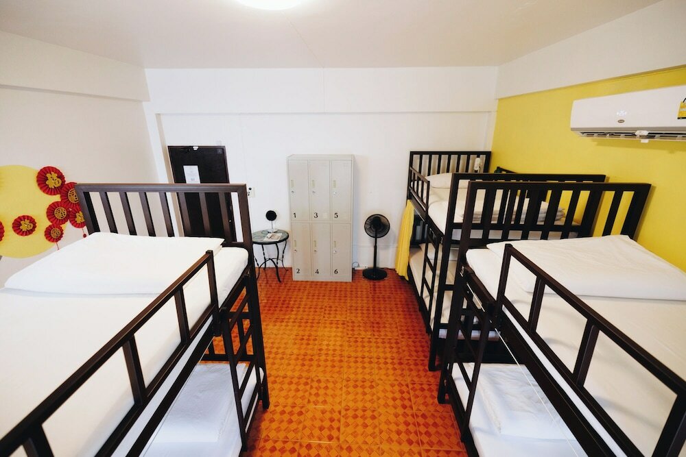 Фото Sleeper House