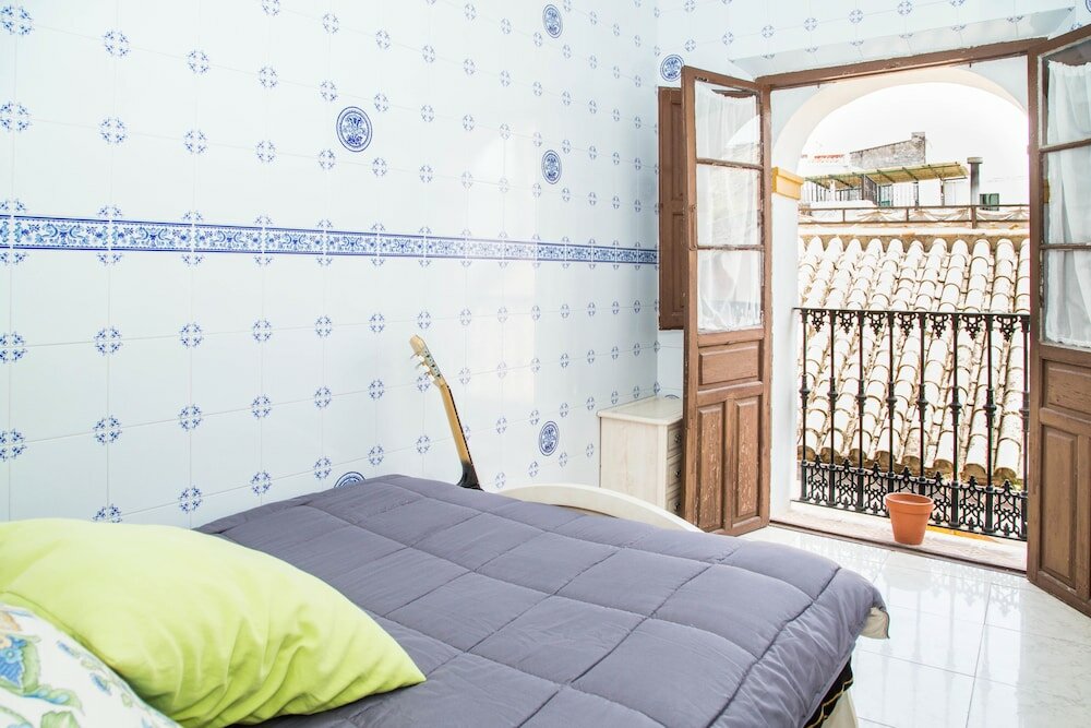 Фото Onefam Catedral Hostel Seville