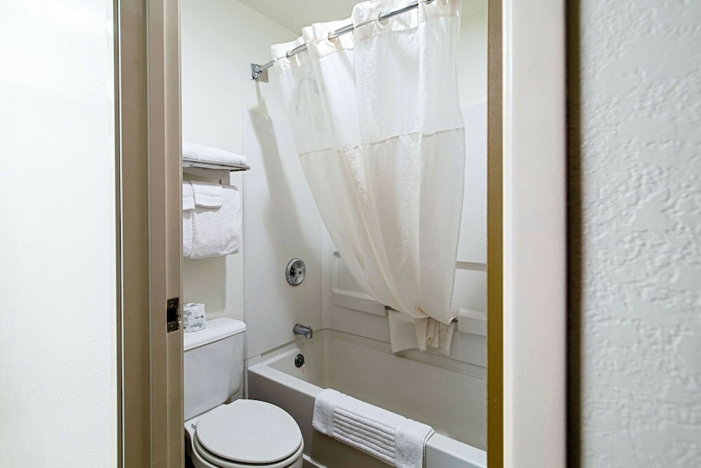 Фото Quality Inn Aberdeen