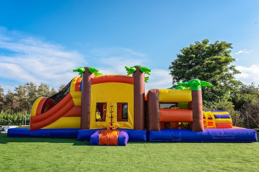 Фото Mythic Summer Hotel