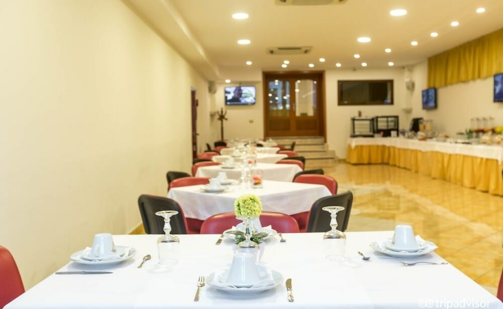 Фото Ranch Palace Hotel