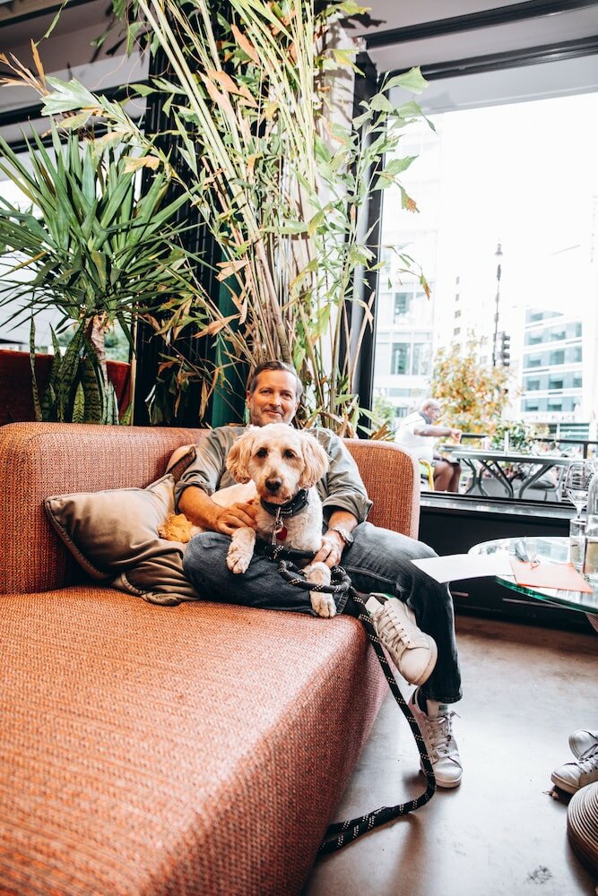 Фото Yours Truly Dc