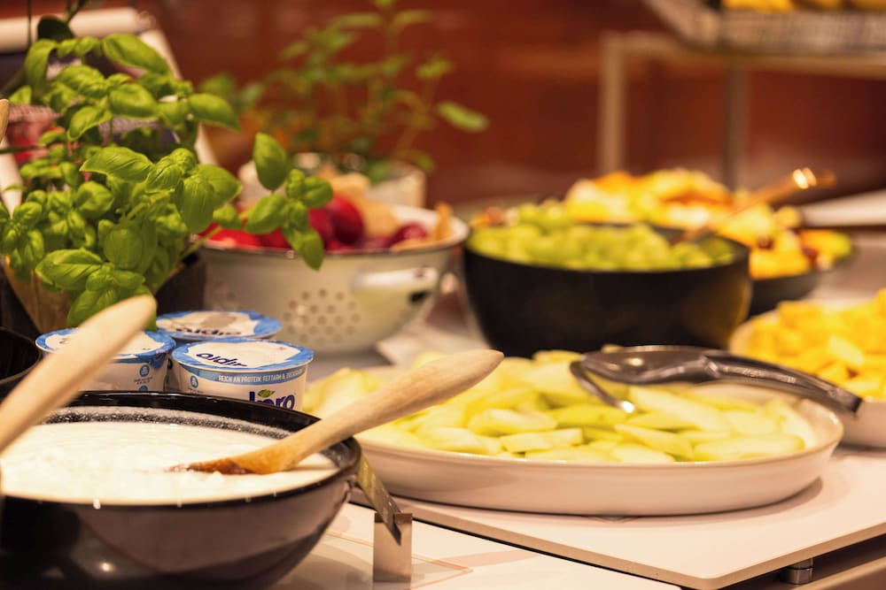 Фото Radisson Blu Hotel, Hamburg