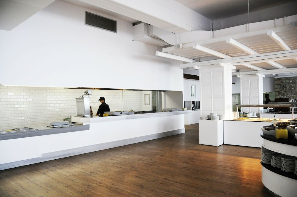 Фото Sunrise Village Beach