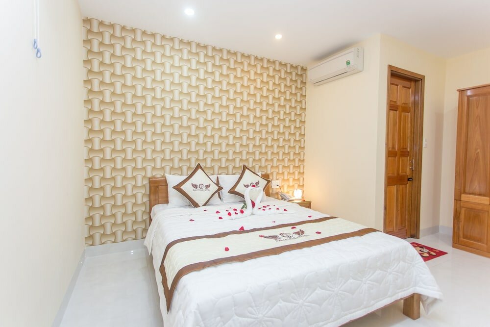 Фото Dam Phuc Hotel