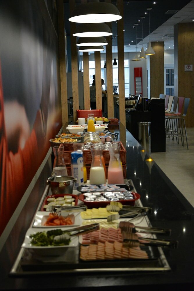 Фото Ibis Jacarei