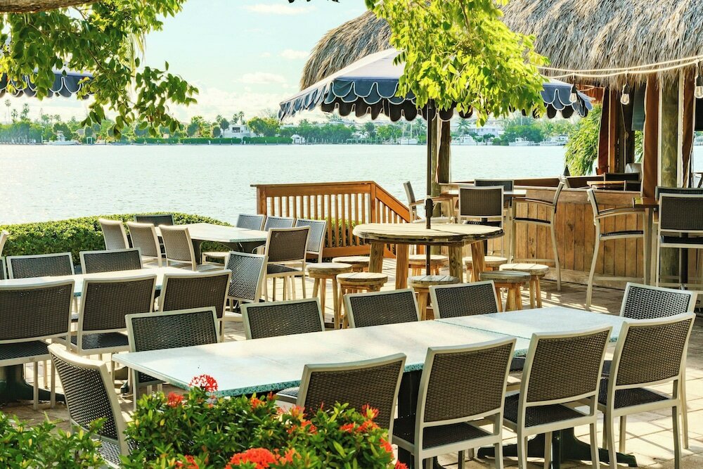 Фото Fairfield Inn & Suites by Marriott Marathon Florida Keys