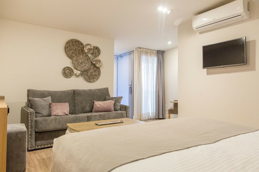 Фото Hotel Palacete de Alamos