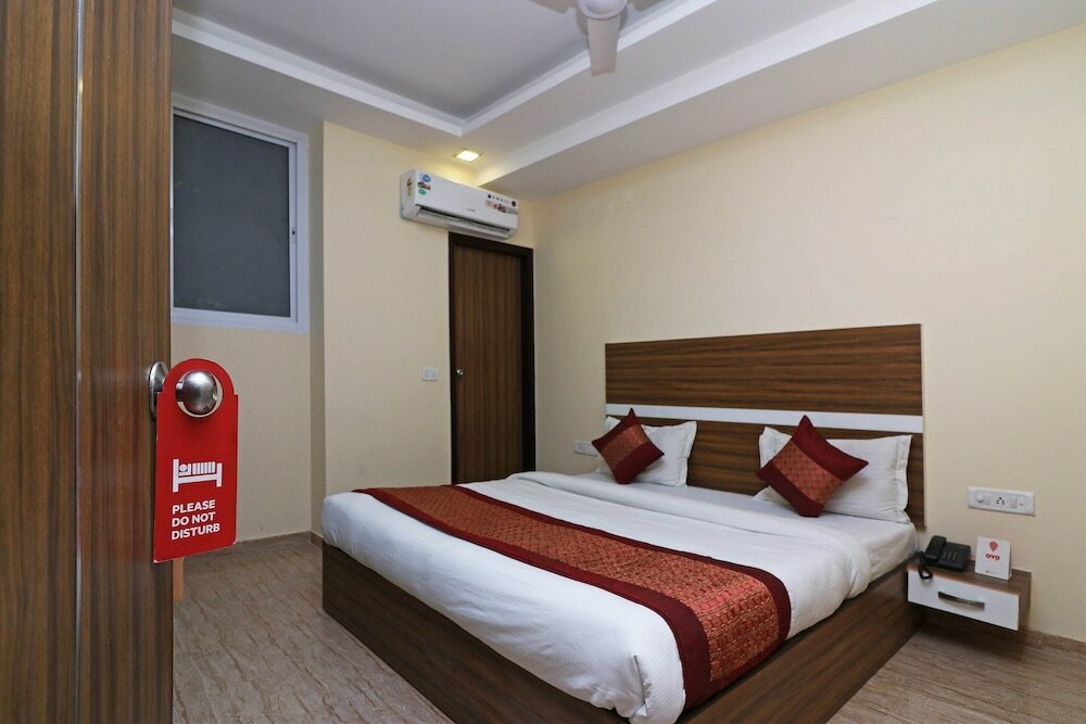 Фото Oyo 10795 Hotel Rs Residency