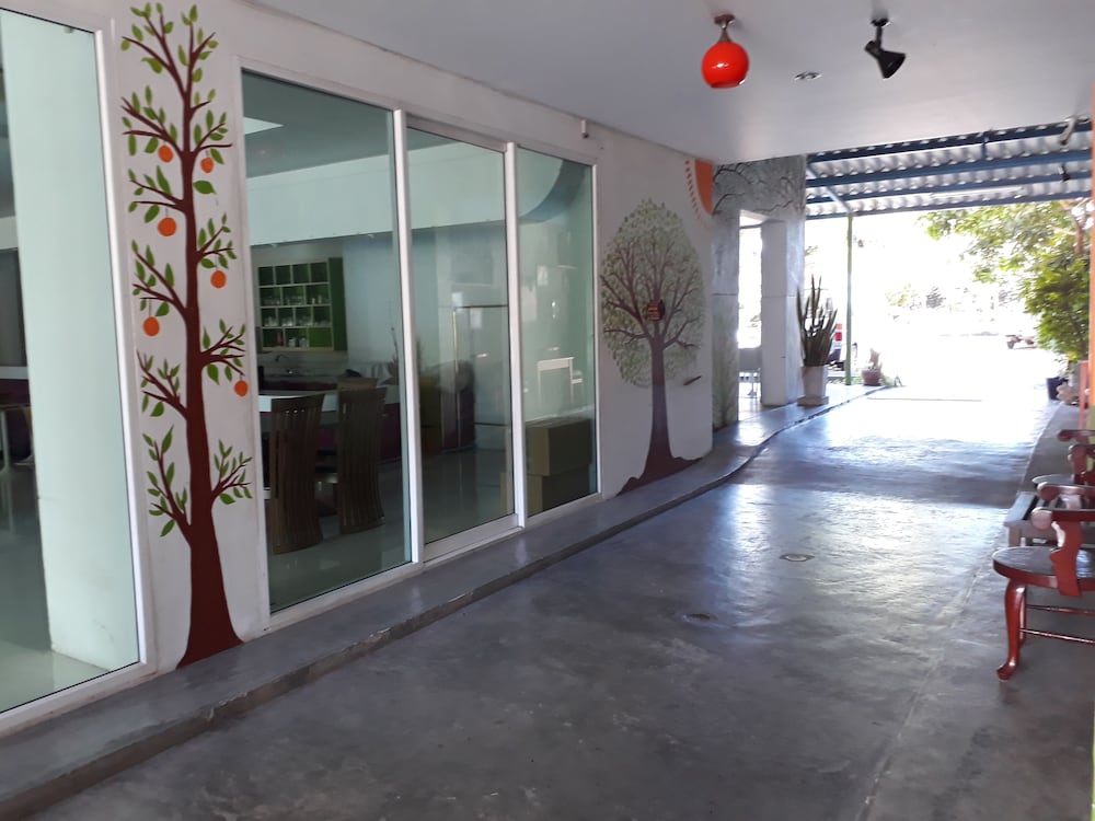 Фото S2s Queen Trang Hotel