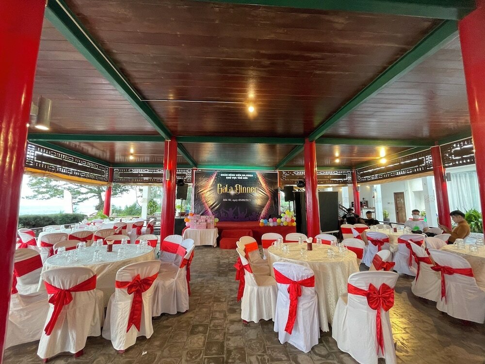 Фото Full Moon Village